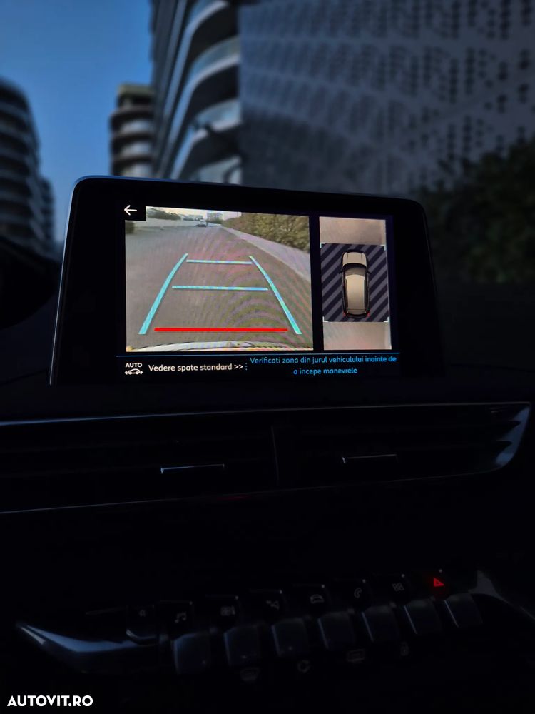 Peugeot 3008 1.2 PureTech Turbo S&S EAT6 GT-Line - 29