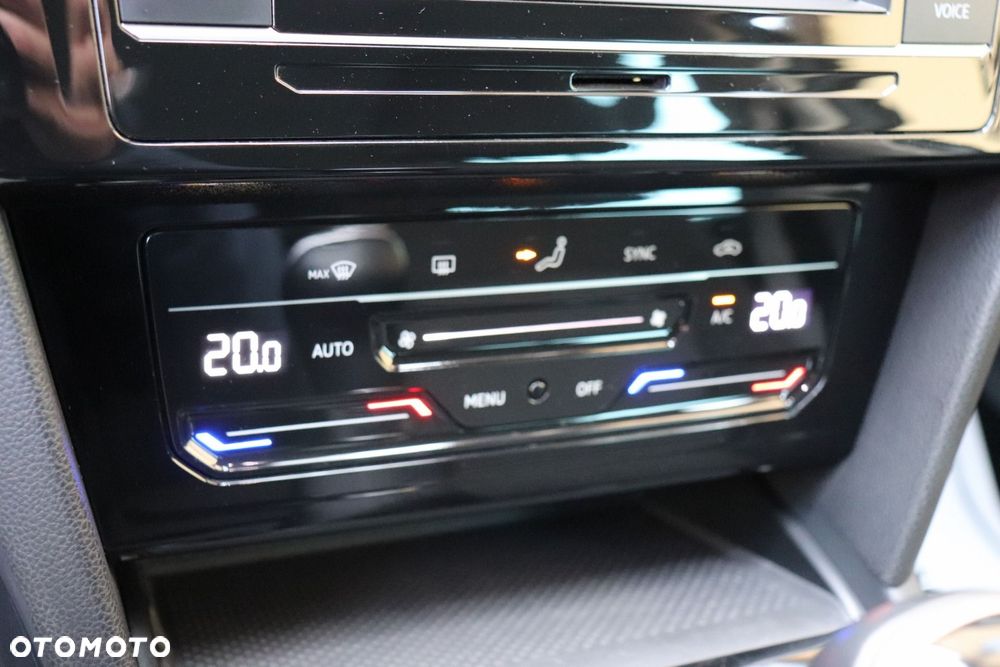 Volkswagen Passat 1.5 TSI EVO Business - 17