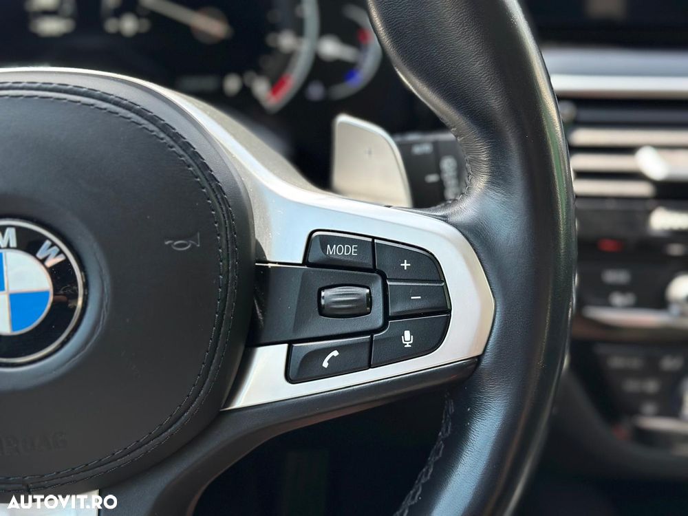 BMW Seria 5 520d xDrive Aut. Sport Line - 28
