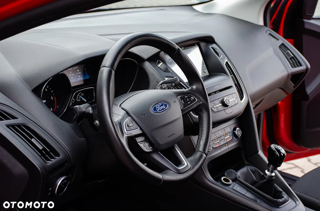 Ford Focus 1.5 EcoBlue Start-Stopp-System TITANIUM - 37