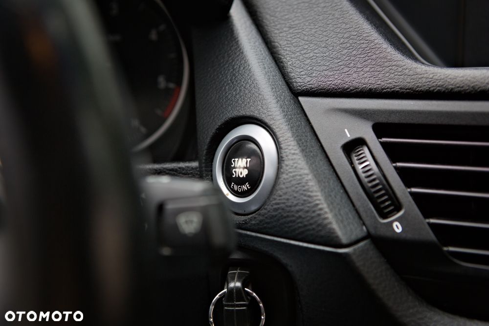 BMW X1 xDrive23d - 29