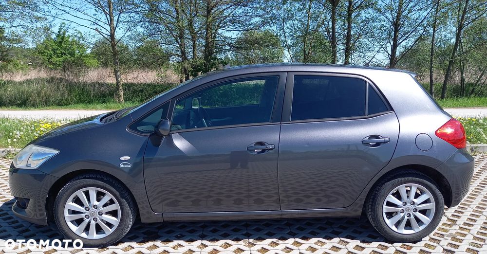Toyota Auris - 4