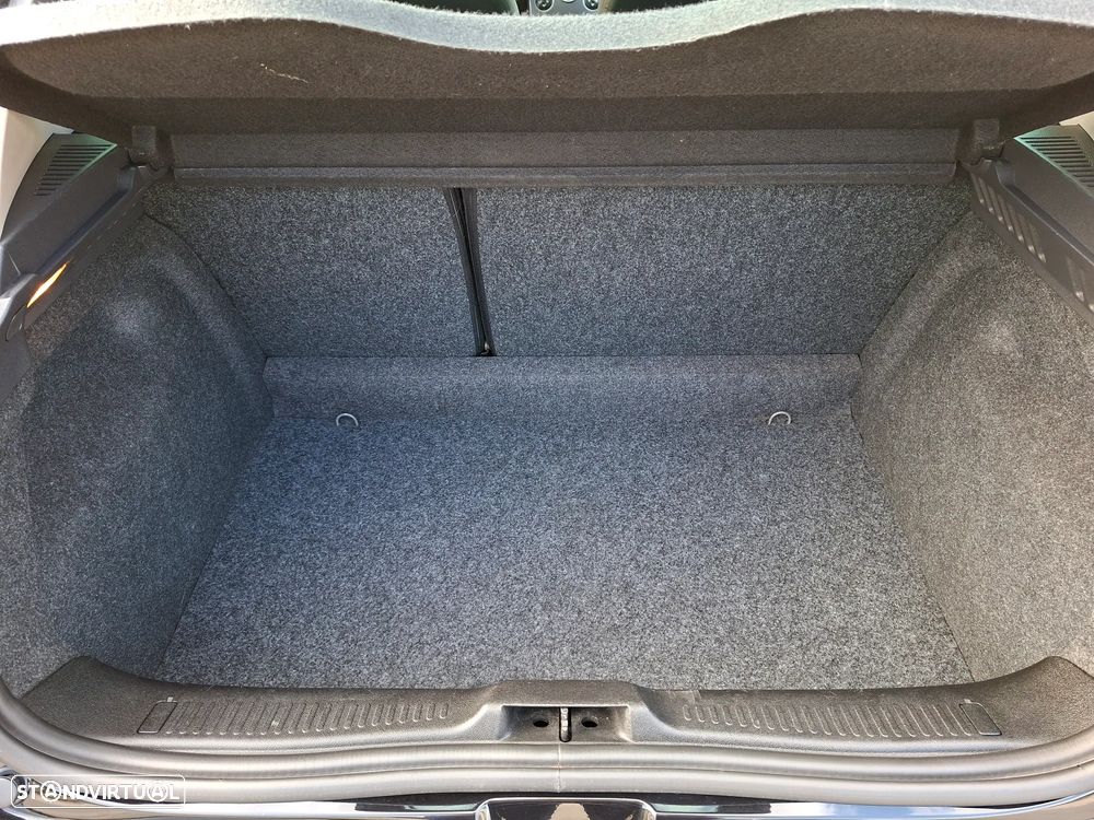 Renault Clio - 11