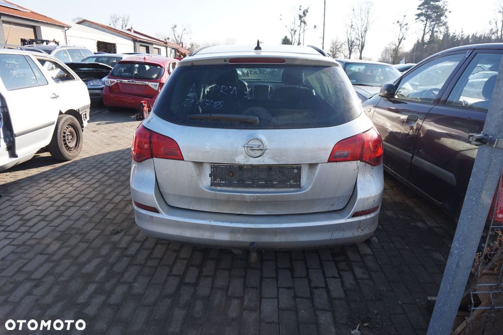 OPEL ASTRA IV J KOMBI 2011 Z176 1.7 CDTI A17DTJ 110KM M32 365 SREBRNY na części - 4