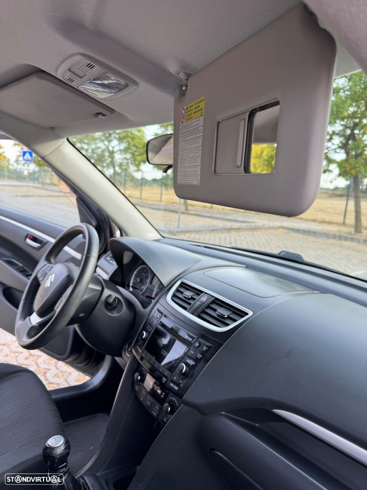 Suzuki Swift 1.3 DDiS GLX - 38