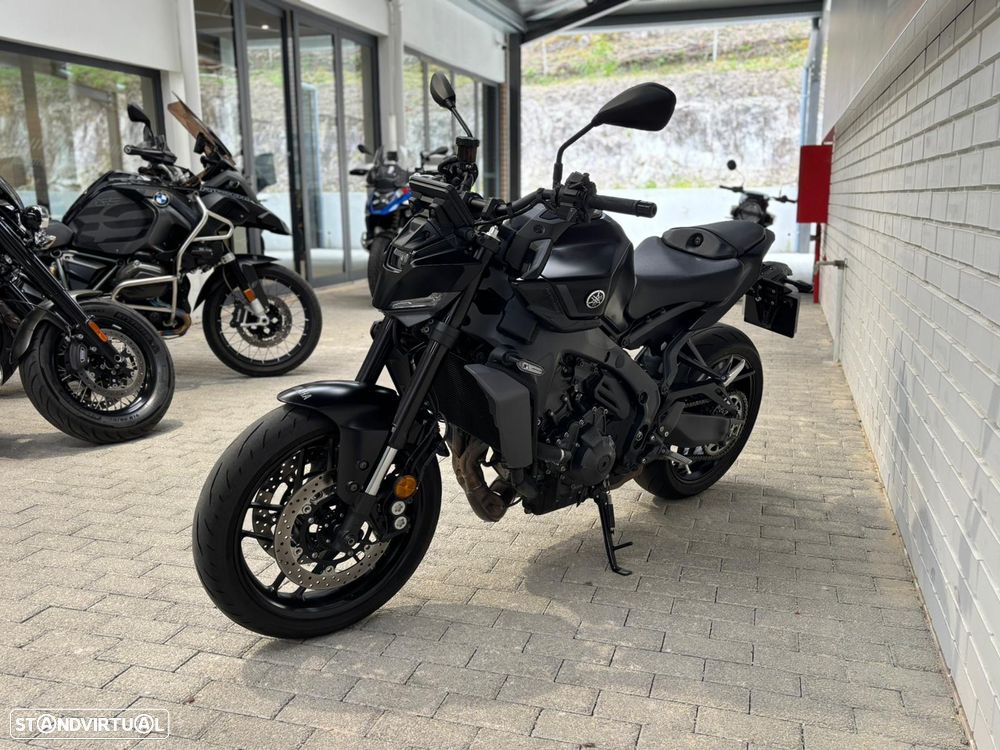 Yamaha MT-09 Y-AMT - 2