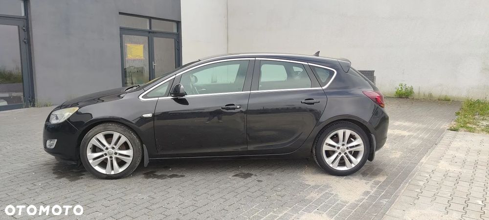 Opel Astra 1.7 CDTI DPF Cosmo - 13