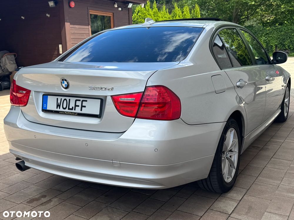 BMW Seria 3 320d xDrive - 3