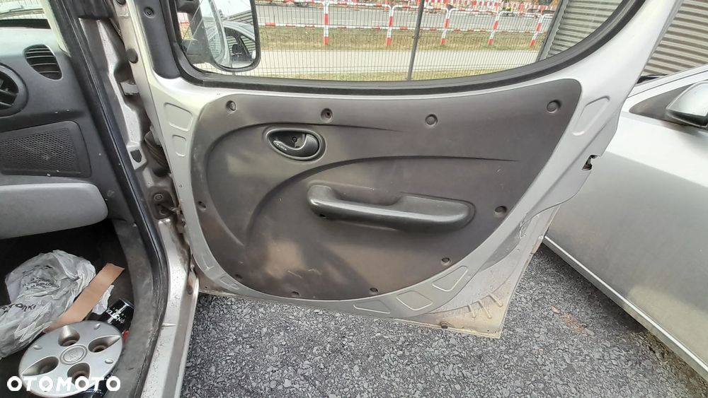FIAT DOBLO I LIFT DRZWI PRAWY PRZÓD PRZEDNIE PRAWE KOMPLETNE 647 nr. FD1L - 2