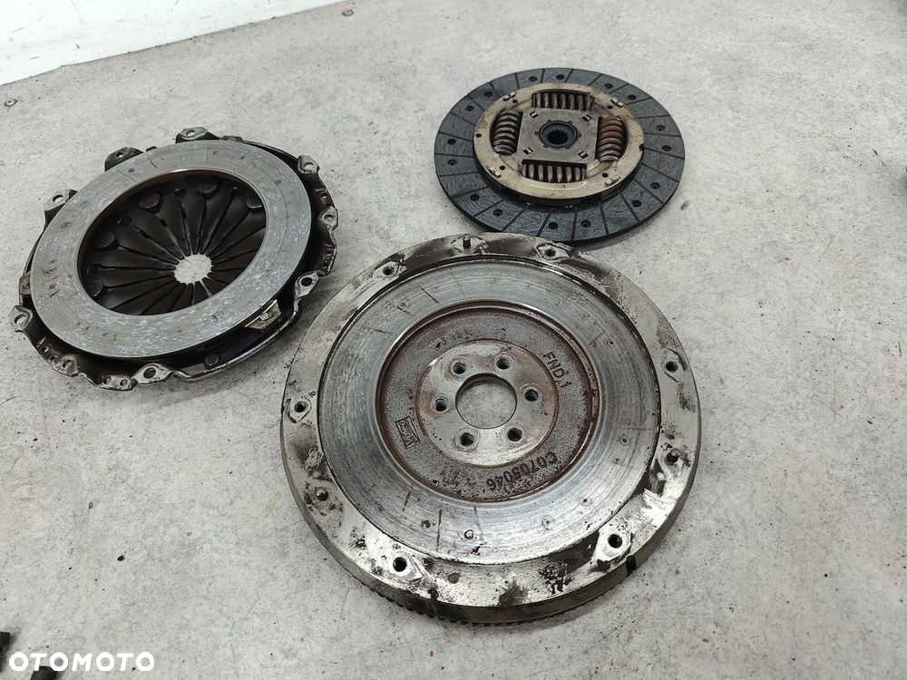 SPRZĘGŁO KOMPLETNE CITROEN C4 GRAND PICASSO I C0705046  C0702753 701501 - 1