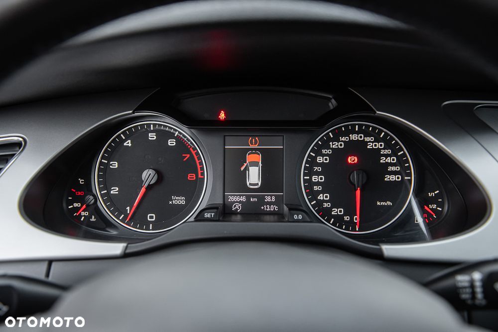 Audi A4 Avant 2.0 TFSI quattro Ambiente - 24
