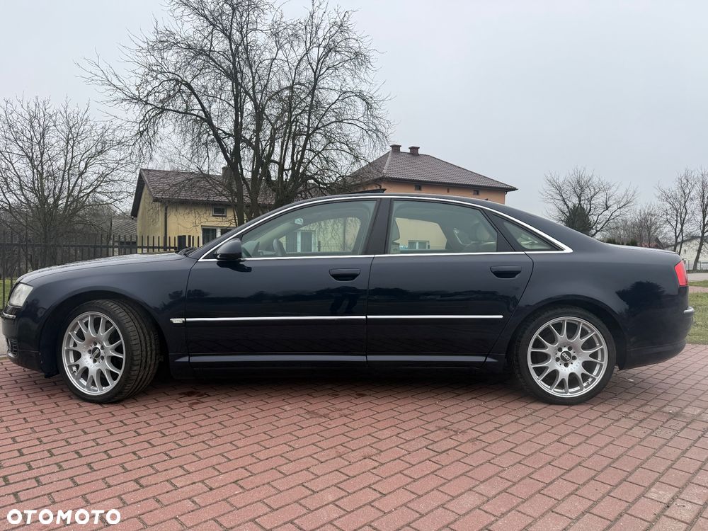 Audi A8 4.2 Quattro - 18