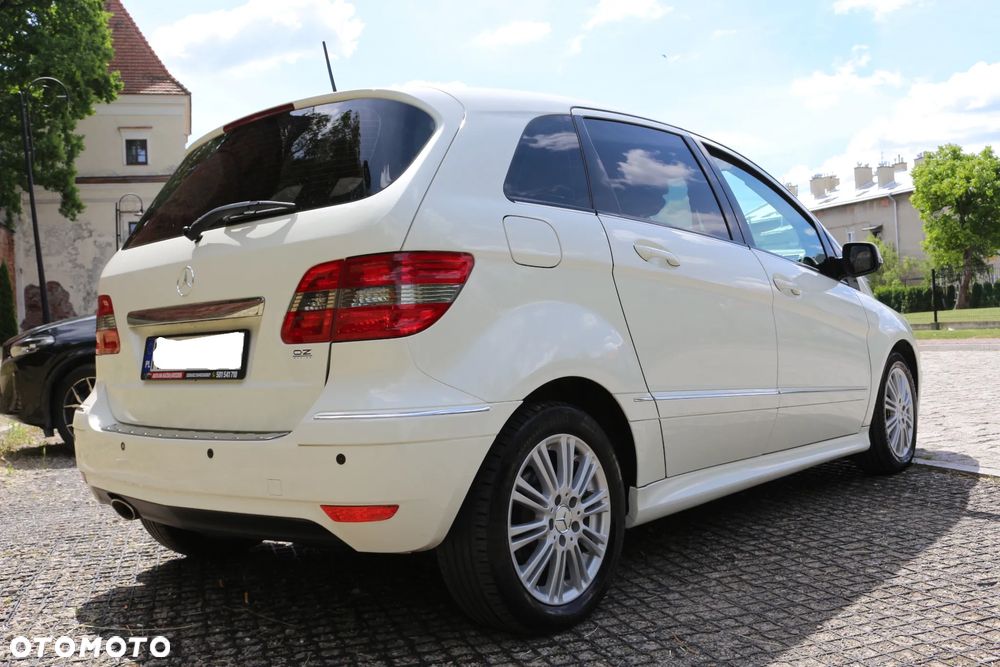 Mercedes-Benz Klasa B 200 CDI Special Edition - 6