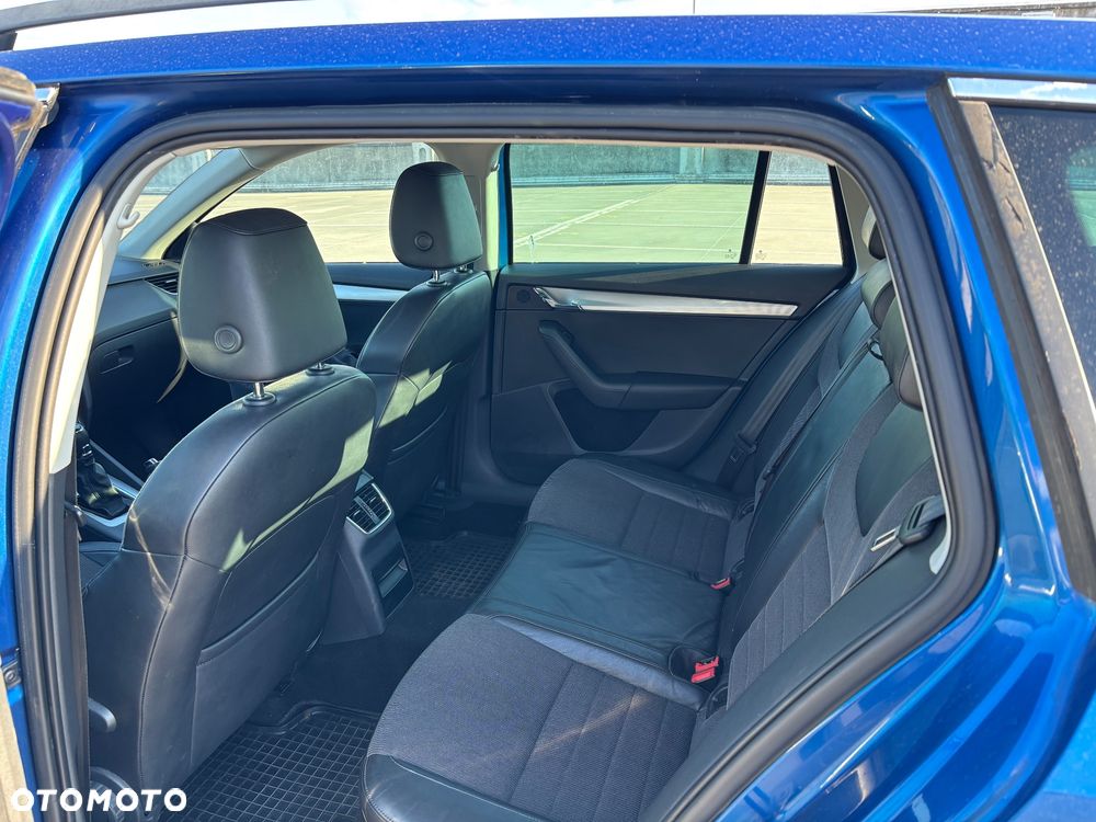 Skoda Octavia 1.6 TDI DPF Elegance - 9