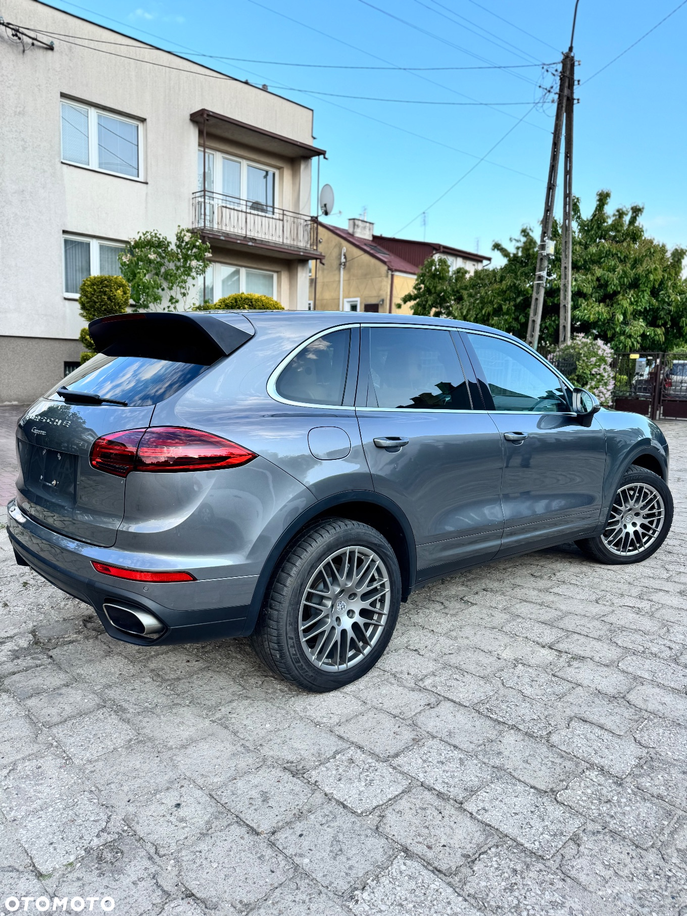 Porsche Cayenne - 6