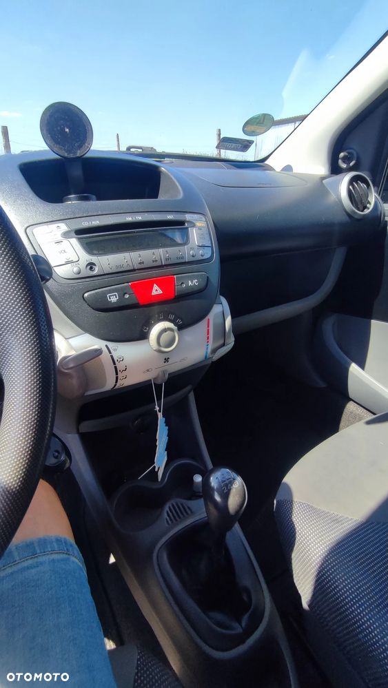 Peugeot 107 1.0 Happy - 9
