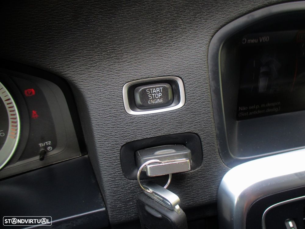 Volvo V60 DRIVe Momentum - 30