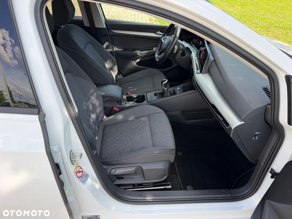 Volkswagen Golf - 23