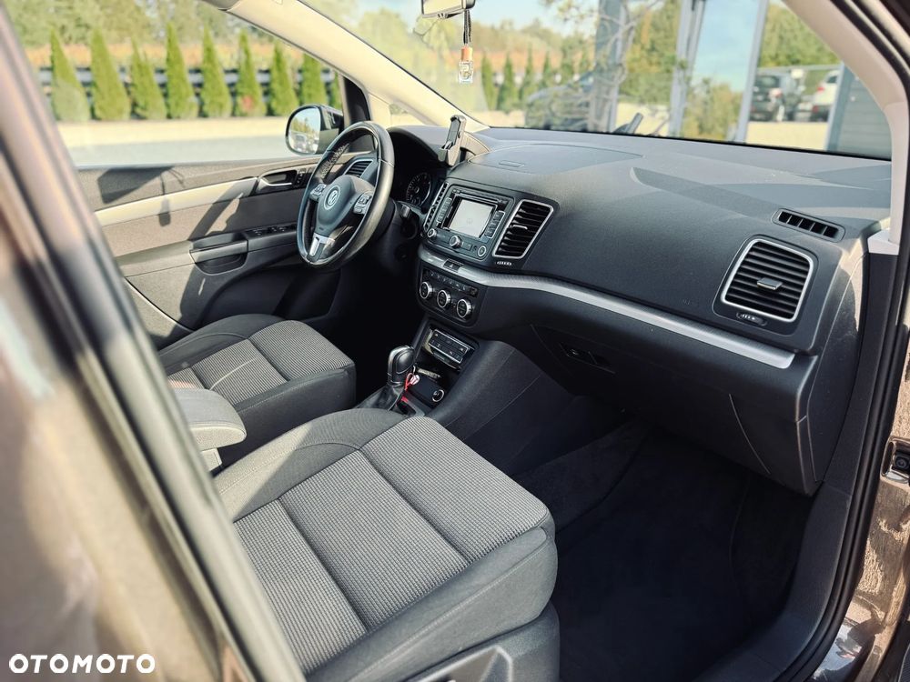 Volkswagen Sharan 2.0 TDI DSG BlueMotion Technology Highline - 21