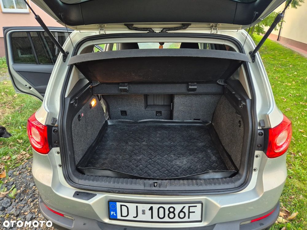Volkswagen Tiguan - 19