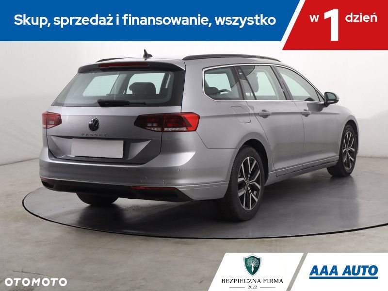 Volkswagen Passat Variant - 7