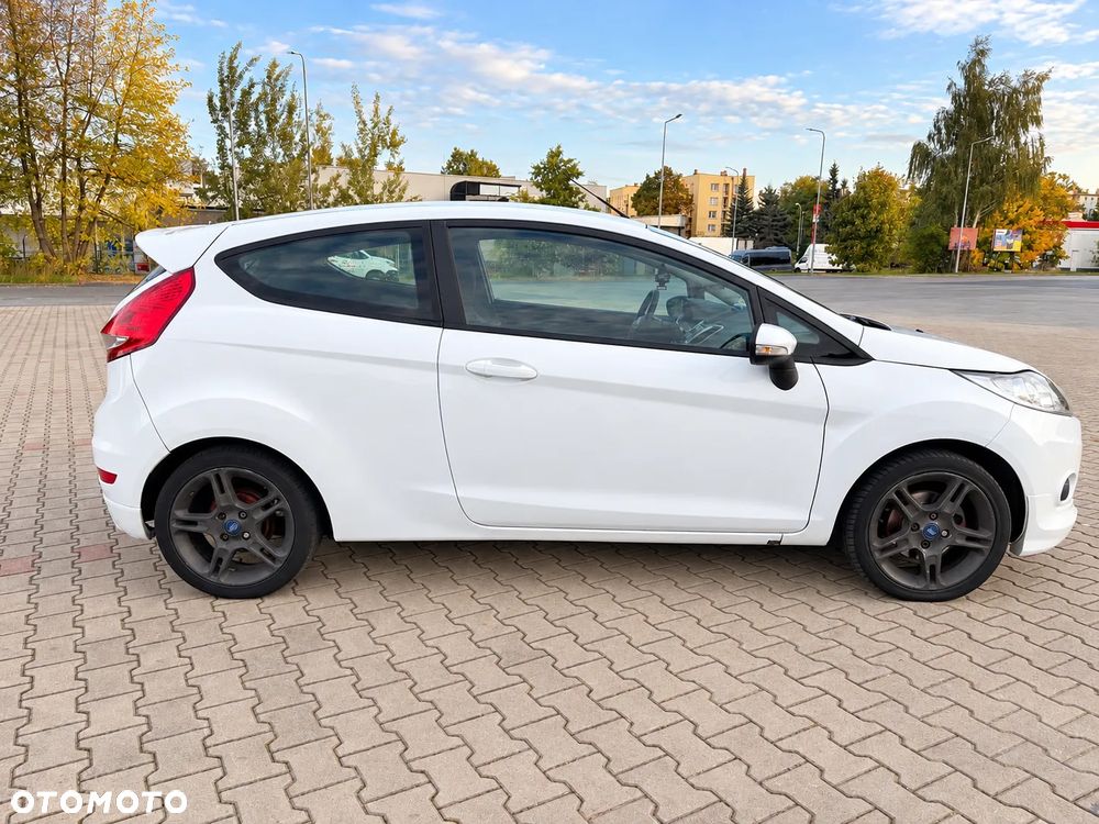 Ford Fiesta 1.6 Sport - 6