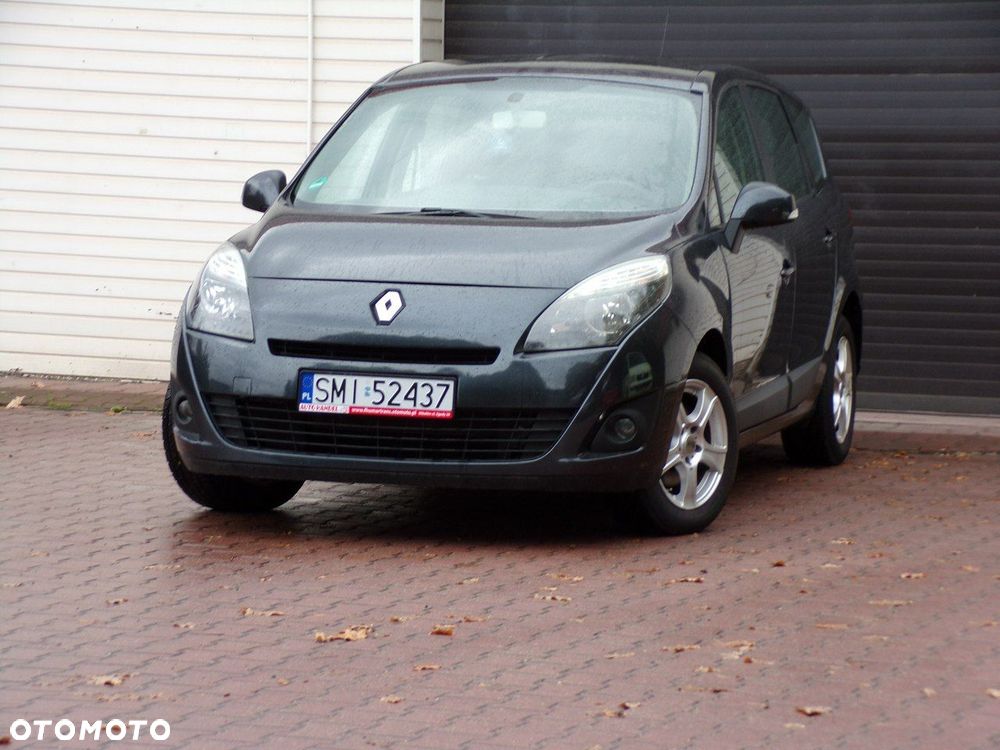 Renault Grand Scenic - 8