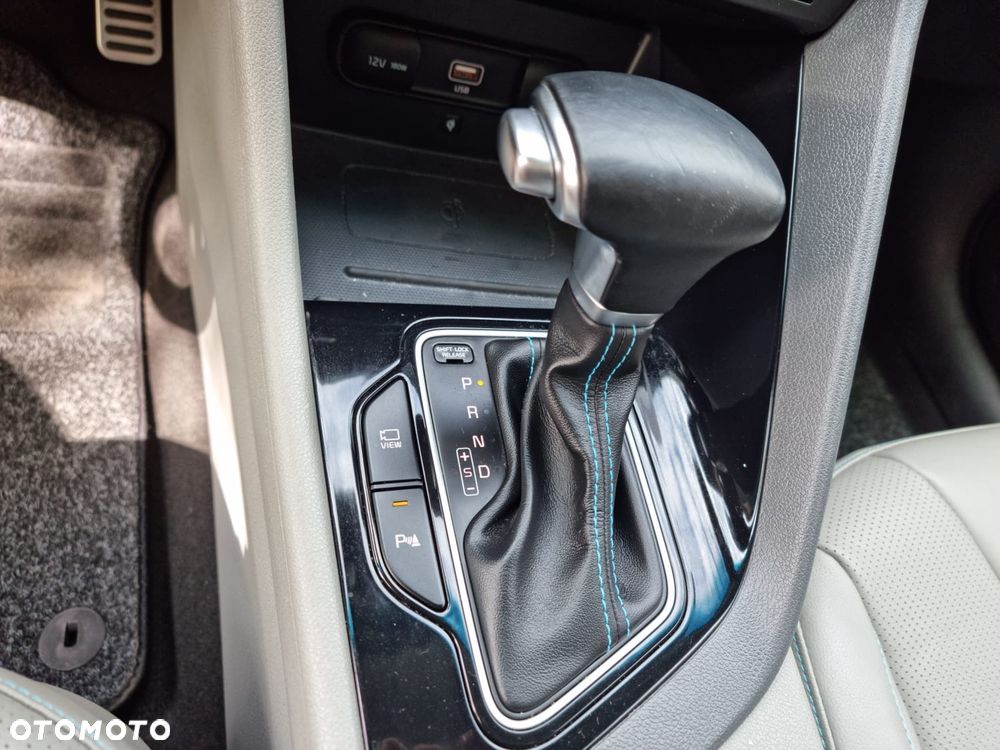 Kia Niro - 16