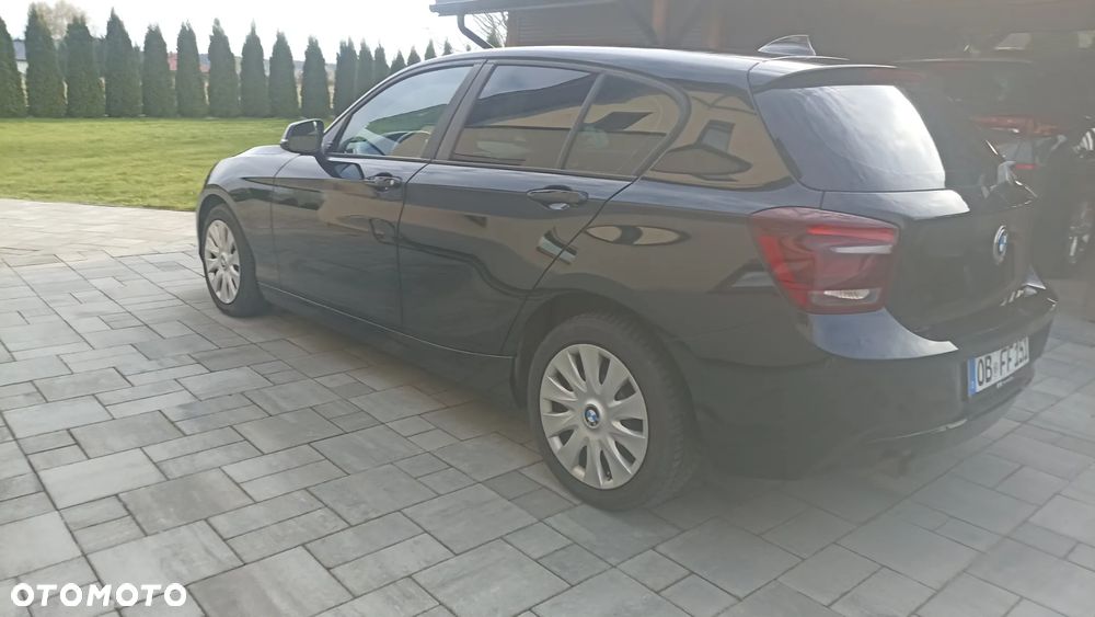 BMW Seria 1 116i - 11