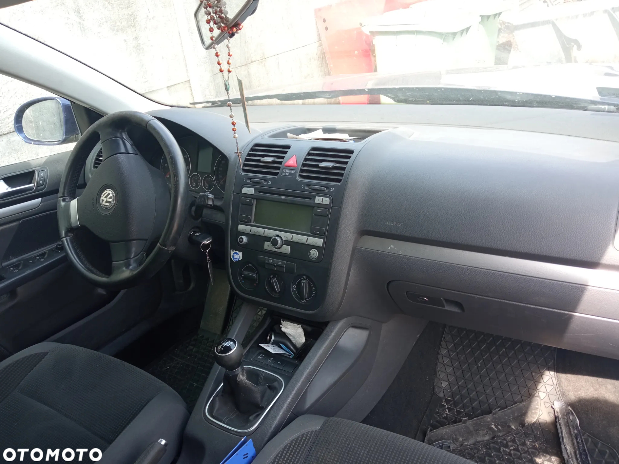 Volkswagen Golf V 1.9 TDI DPF BlueMot Comfortline - 5