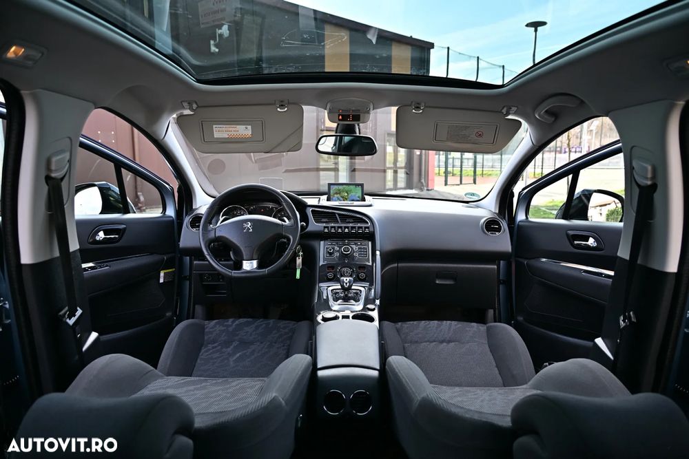 Peugeot 3008 Hybrid4 - 8