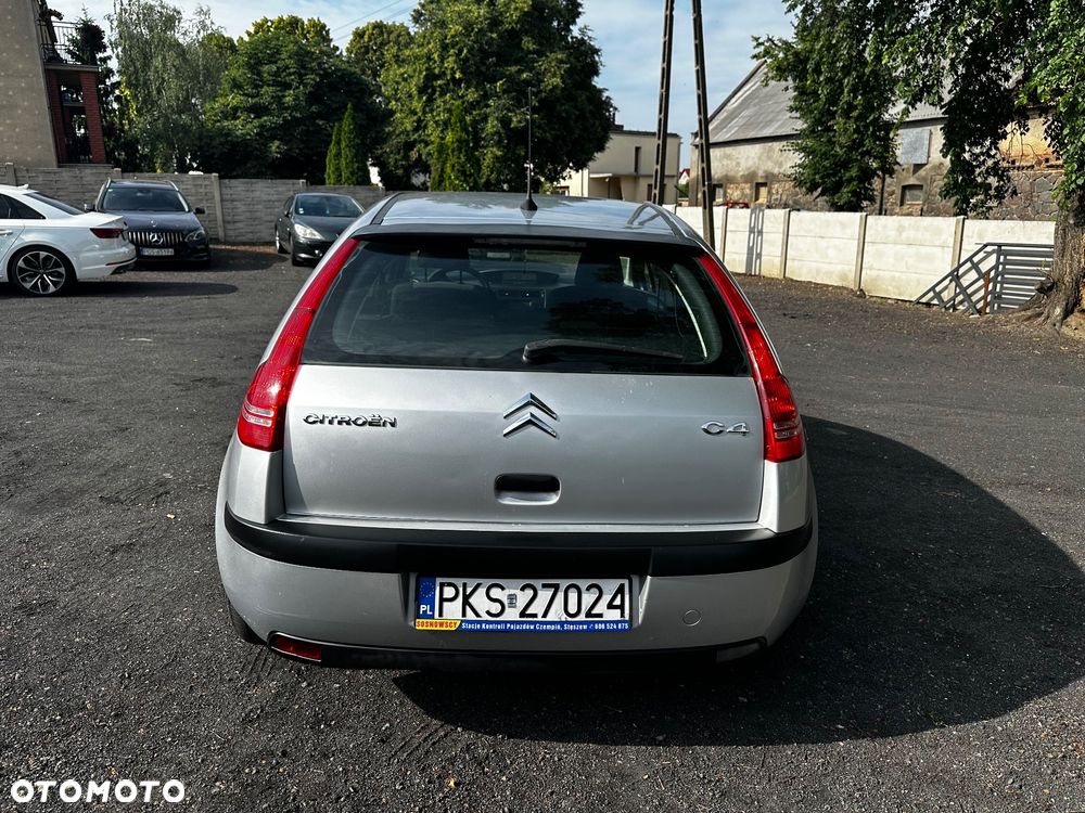 Citroën C4 1.6 16V Confort - 8