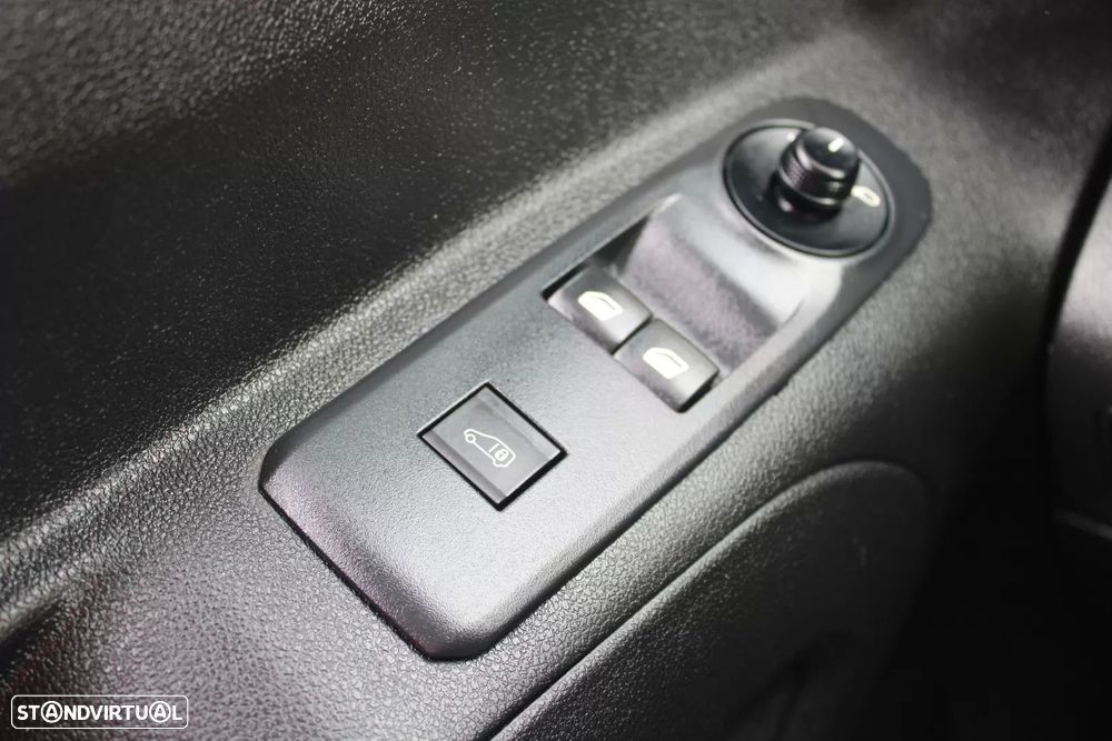 Peugeot Partner 1.5 BlueHDI Longa c/Barras Tejadilho - 15
