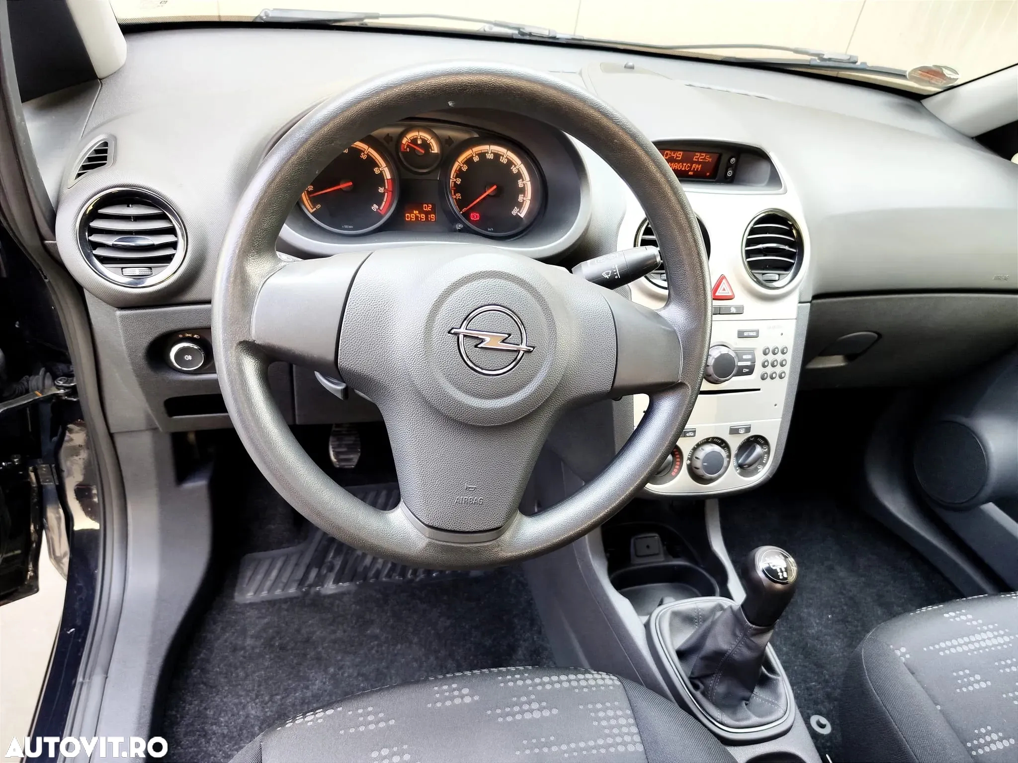 Opel Corsa 1.2 16V (ecoFLEX) Color Edition - 15