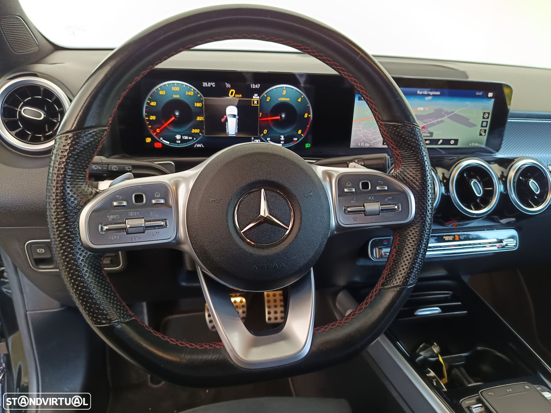 Mercedes-Benz GLB 200 d AMG Line - 15