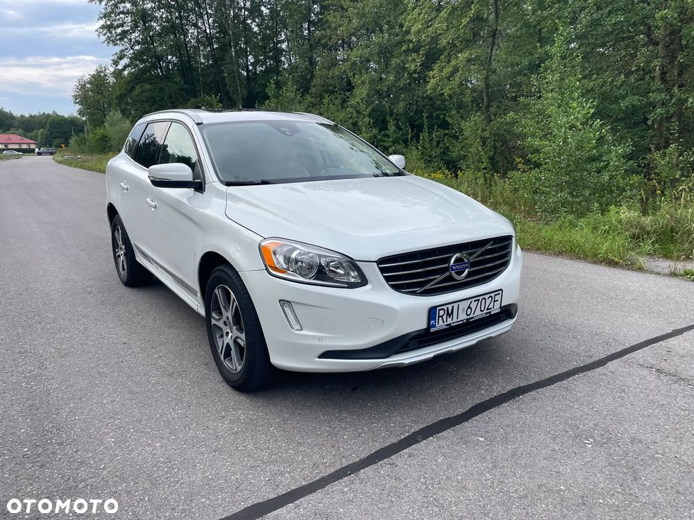 Volvo XC 70 T6 AWD Momentum - 6