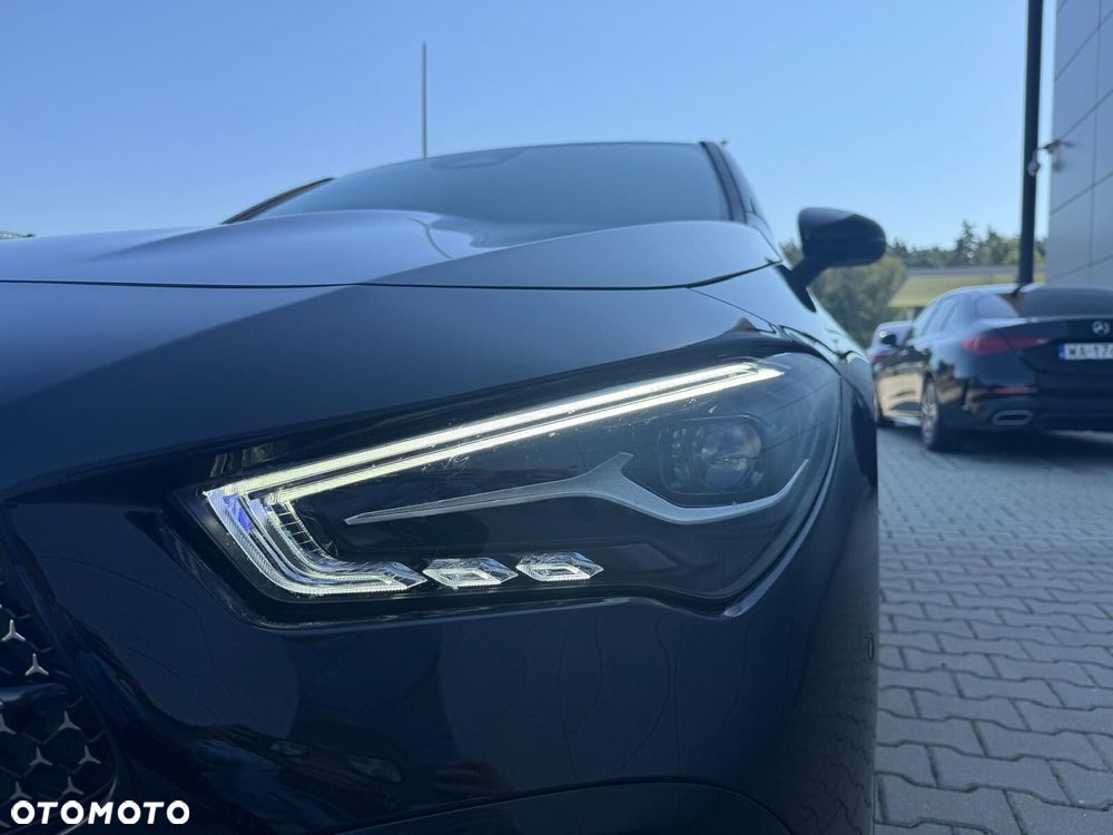 Mercedes-Benz CLA - 11