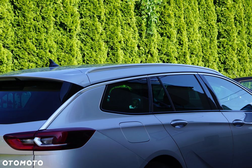 Opel Insignia - 12