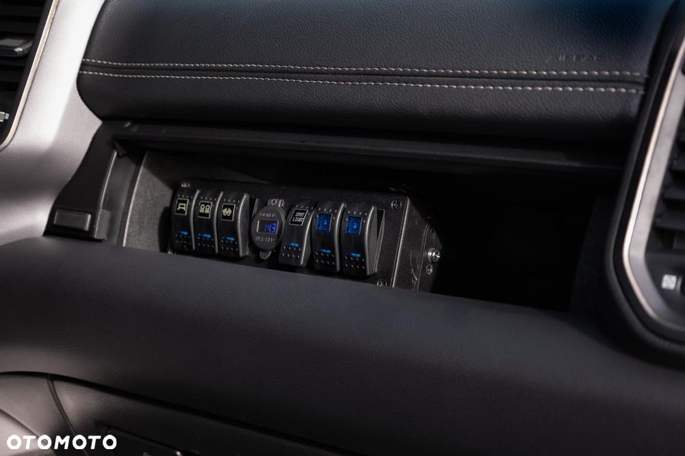 RAM 1500 Crew Cab Shortbed Rebel - 19