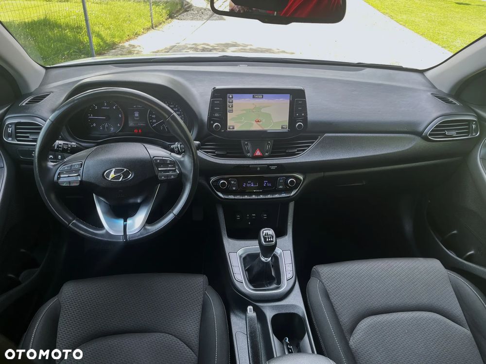Hyundai i30 1.6 CRDi BlueDrive Premium - 14