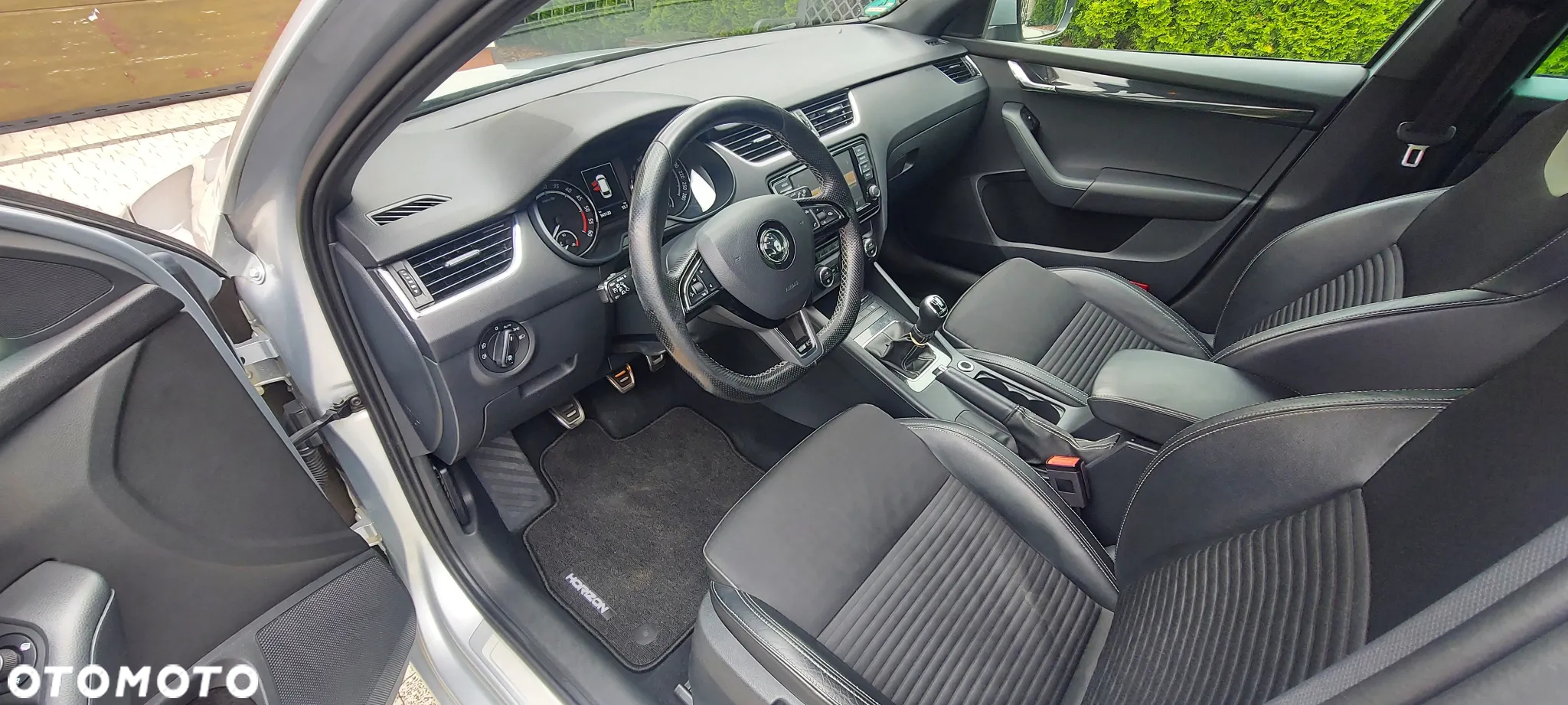 Skoda Octavia 2.0 TDI RS - 10