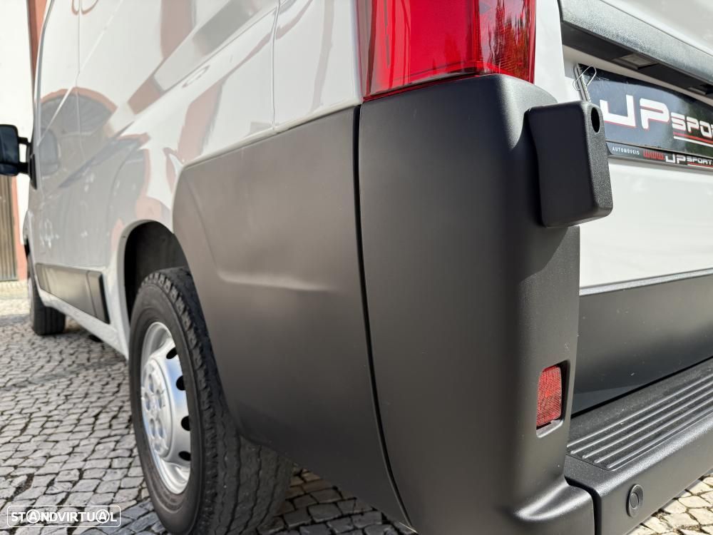 Peugeot Boxer 2.2 BlueHDi 335 L2H2  Premium - 10