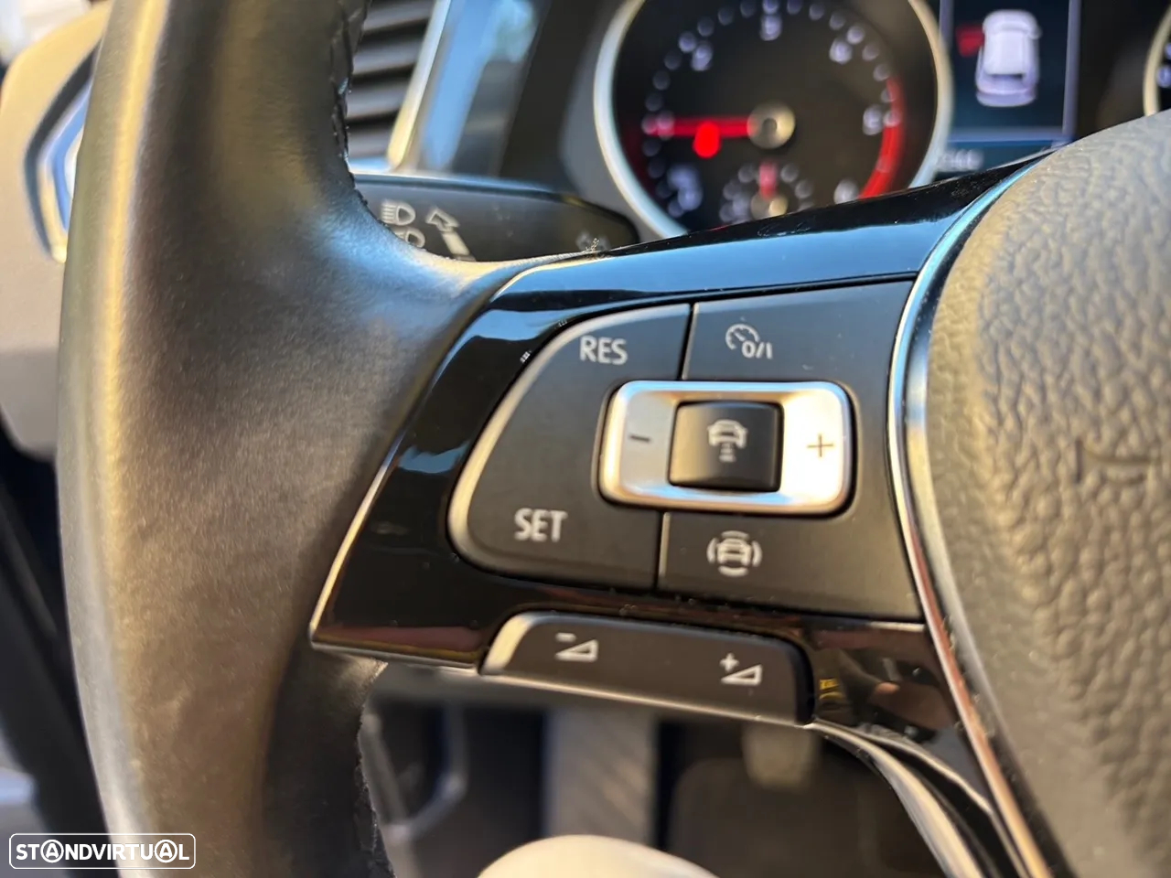 VW Tiguan 1.6 TDI Confortline - 12