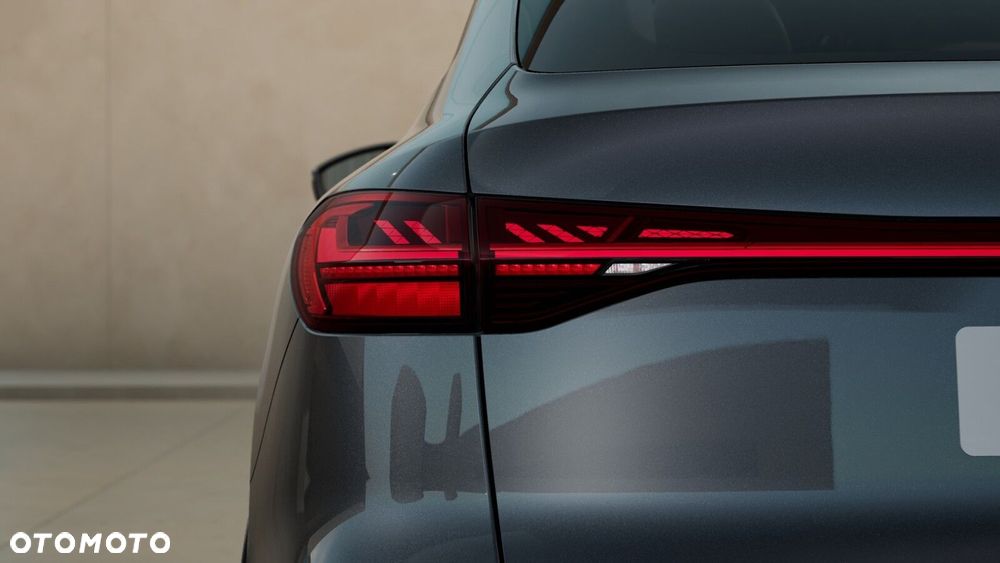 Audi Q5 Sportback - 6