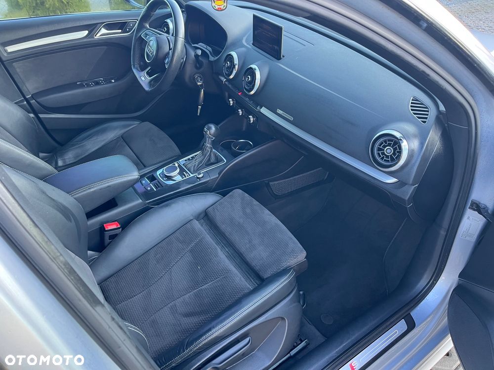 Audi A3 Sportback - 12