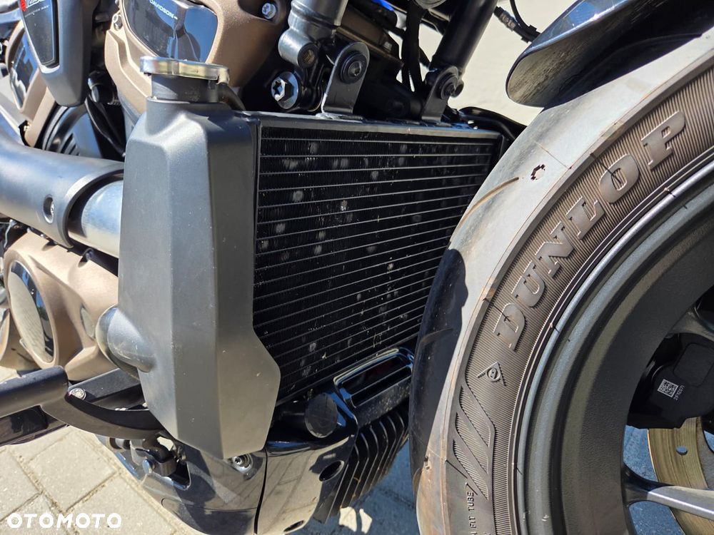 Harley-Davidson Sportster - 14