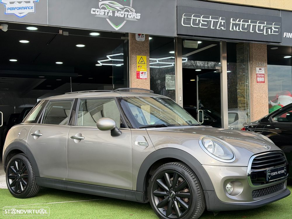 MINI 5 Portas Cooper D Auto - 1