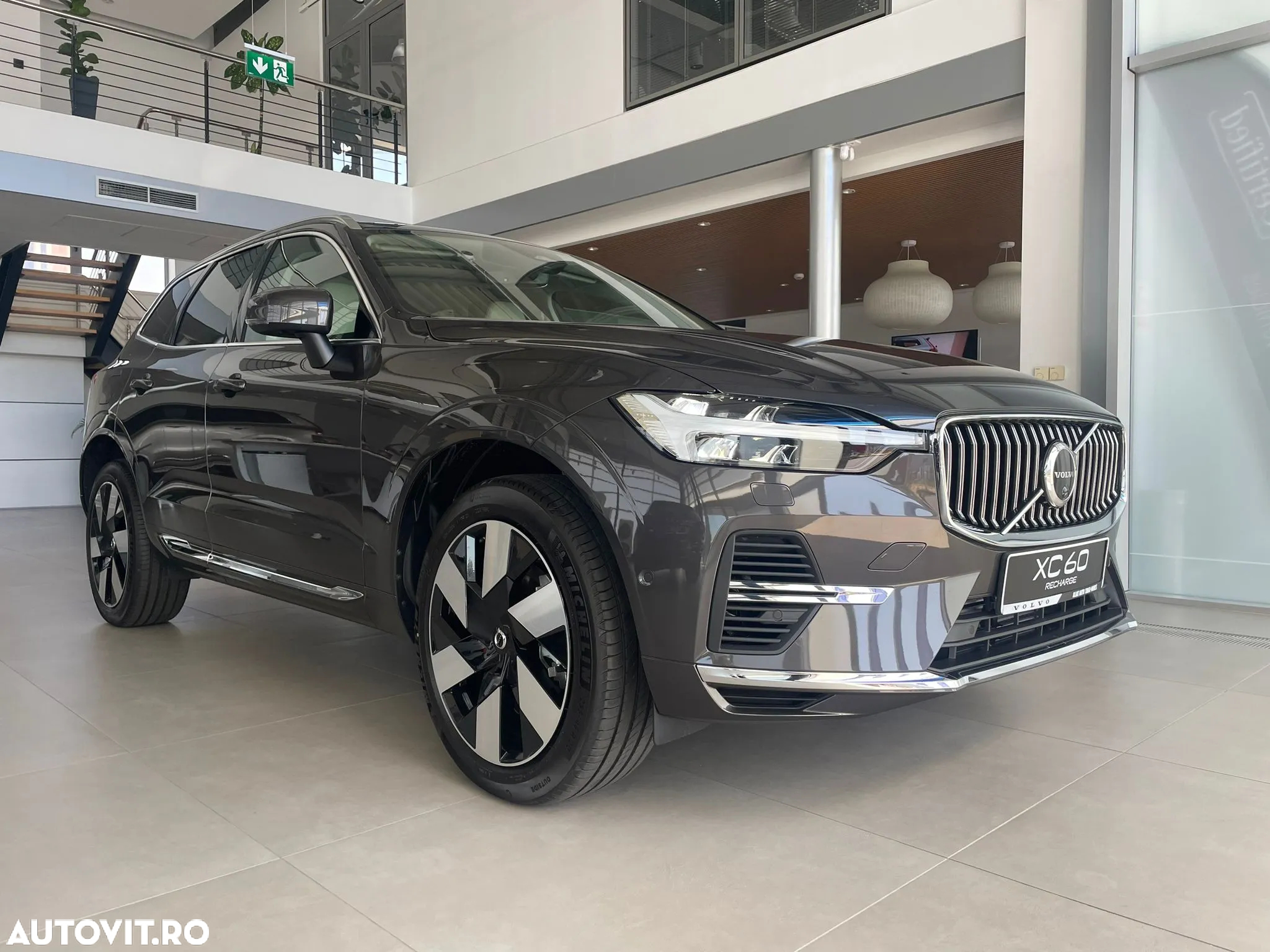 Volvo XC 60 T6 AWD AT PHEV Plus Bright - 3