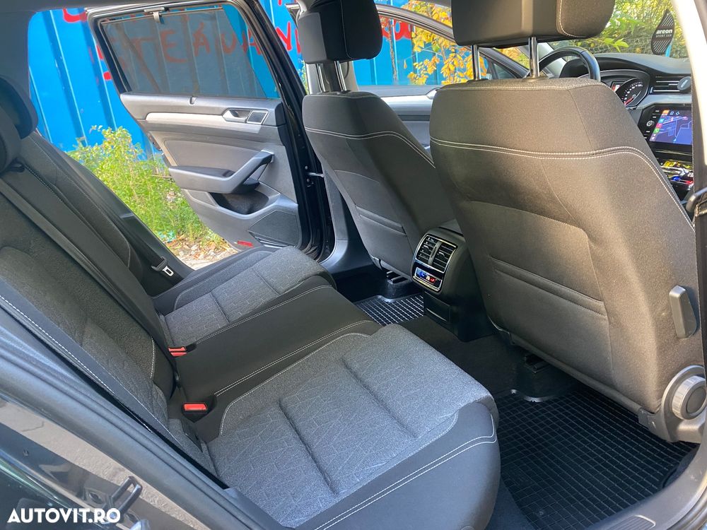 Volkswagen Passat Variant 2.0 TDI DSG Elegance - 12