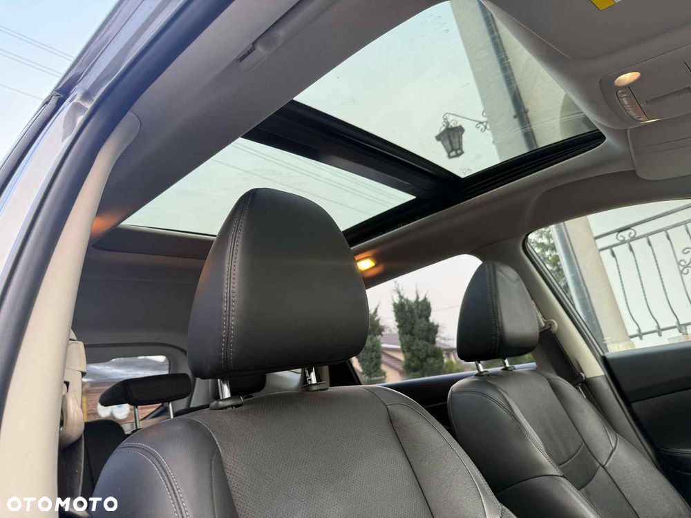 Nissan Qashqai 1.6 dCi Xtronic TEKNA+ - 10